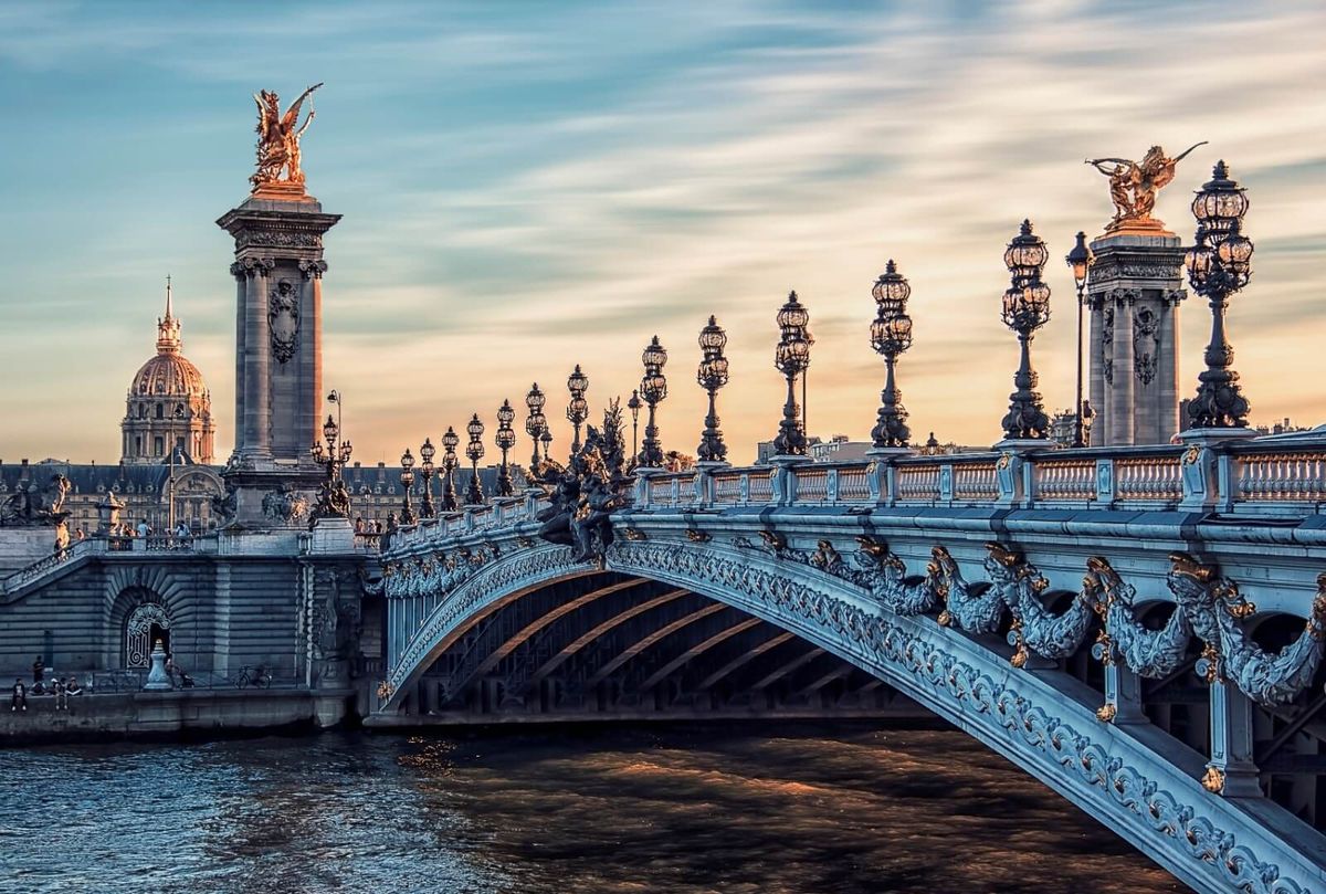 Le pont Alexandre III au coucher du soleil